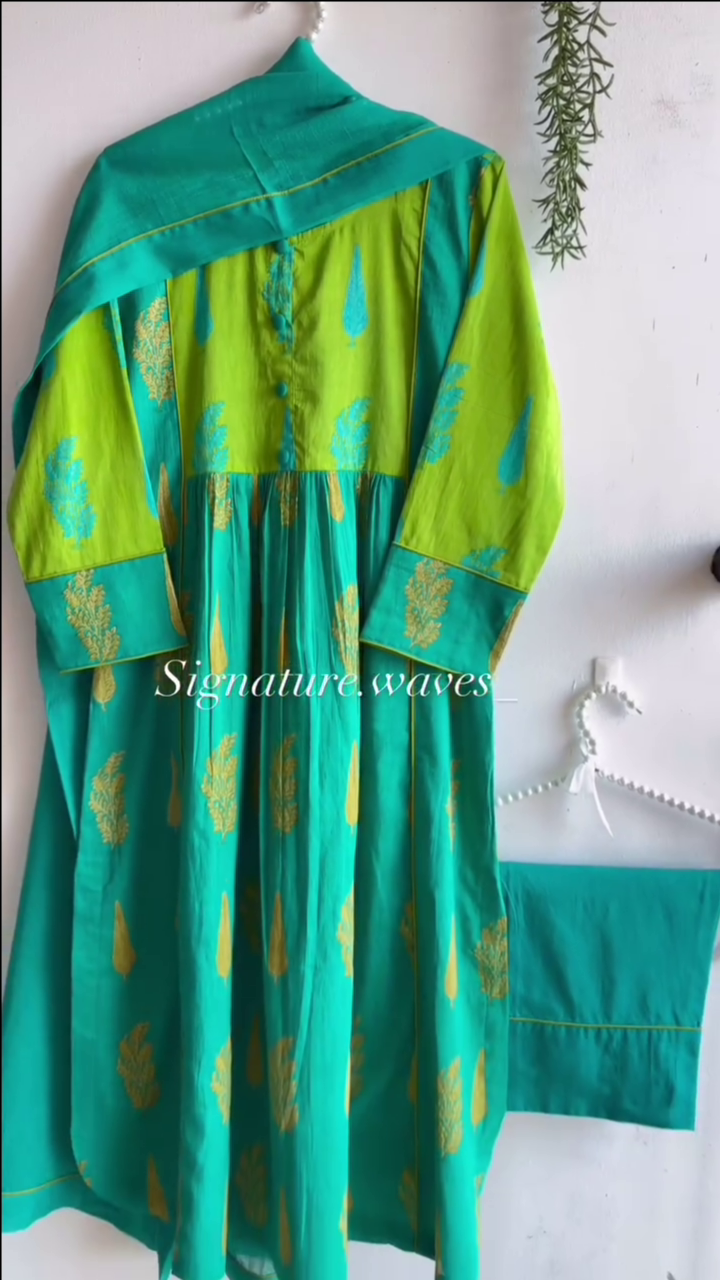 Yellow and Pink Floral Embroidered Kurta Set With a Dupatta - Image 4