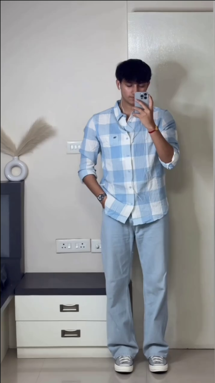 Men’s "Azure Grid" Relaxed-Fit Flannel – Premium Brushed Cotton in Sky Blue & Crisp White Buffalo Check