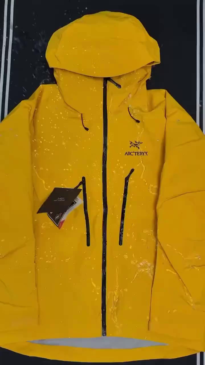 Yellow Insulated Outdoor Jacket - Image 2