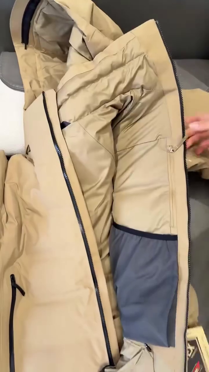 Khaki Insulated Winter Jacket - Image 3