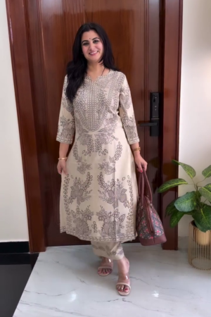 Women's Beige Floral Printed Straight Kurta Set