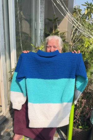 Women's Winter Blue Colorblock Knit Sweater