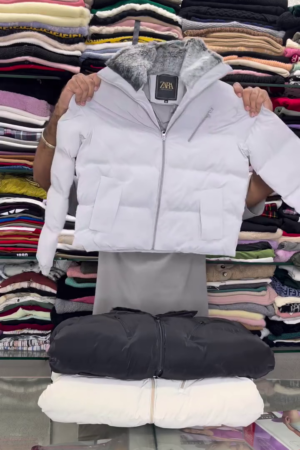 Women's Winter White Hooded Puffer Jacket