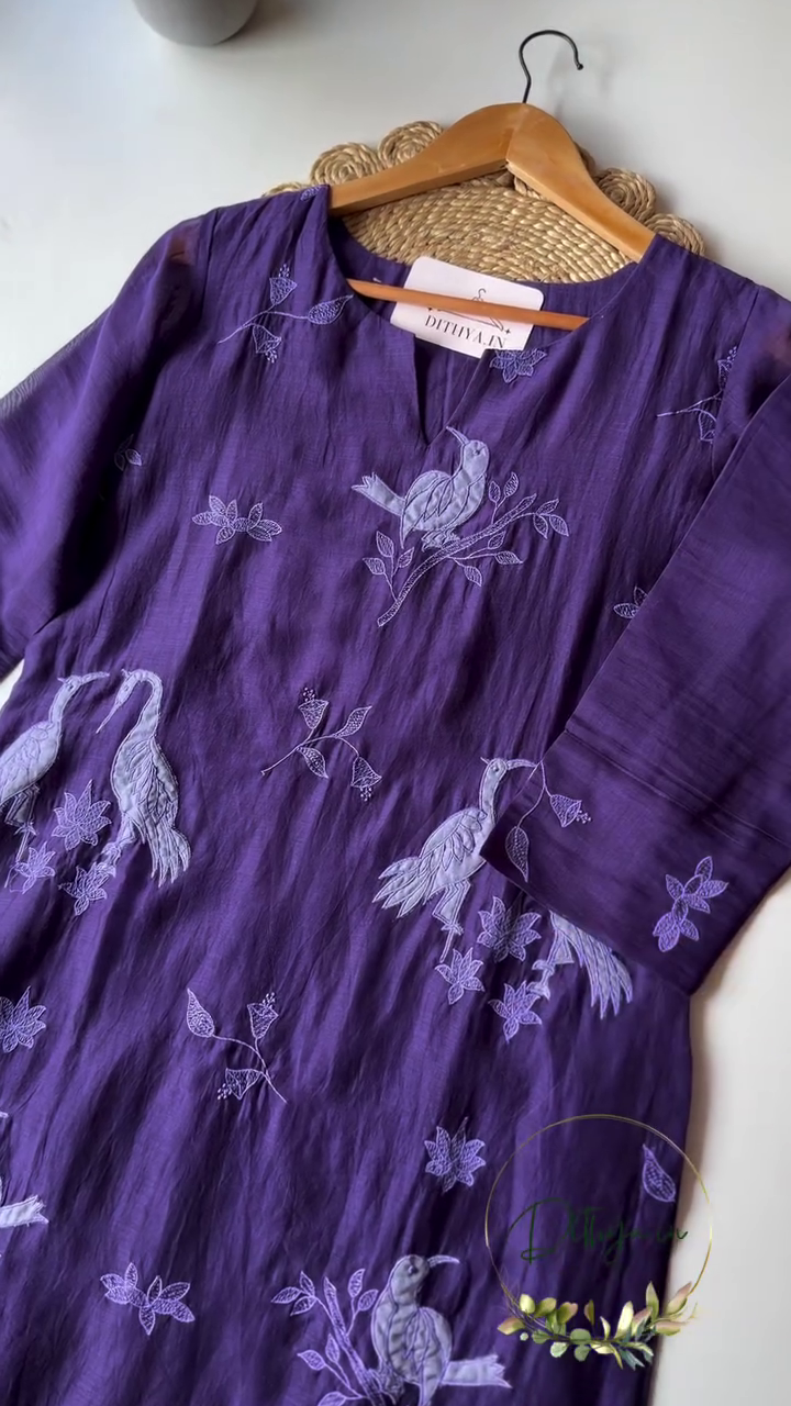 Women's Purple Embroidered Kurta - Image 3