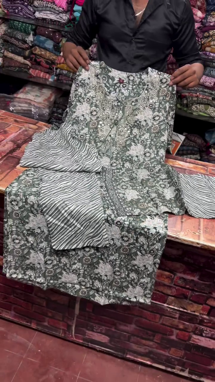 Women's Grey Floral Printed Kurta Set