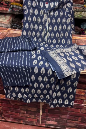 Women's Navy Blue Printed Kurta Set