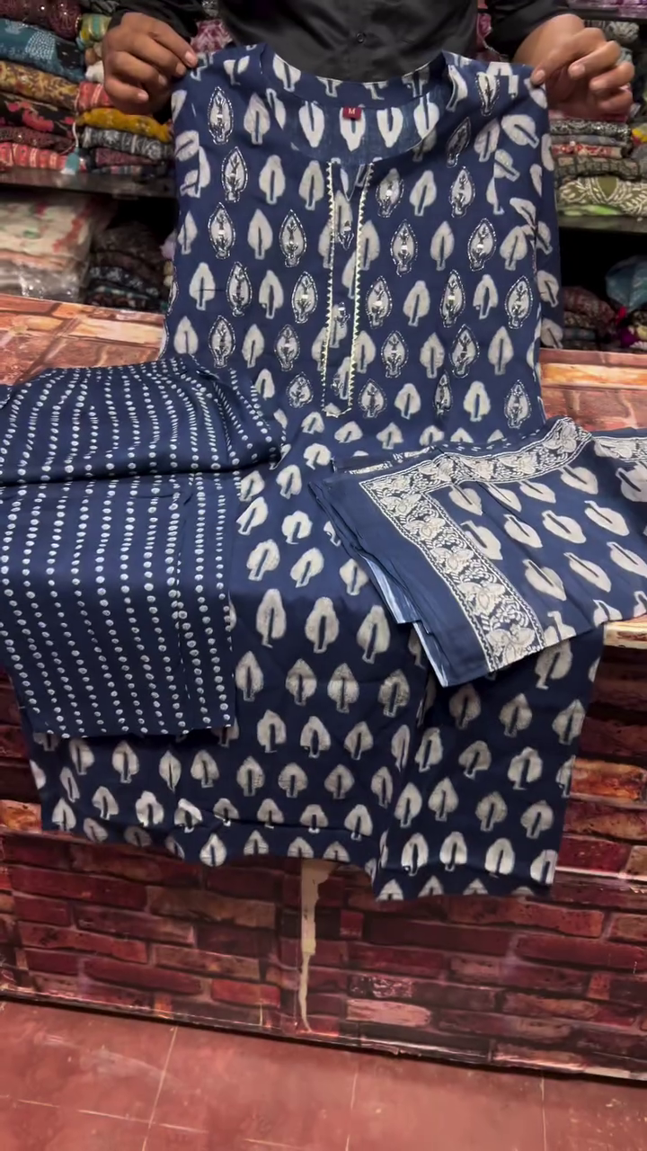 Women's Navy Blue Printed Kurta Set