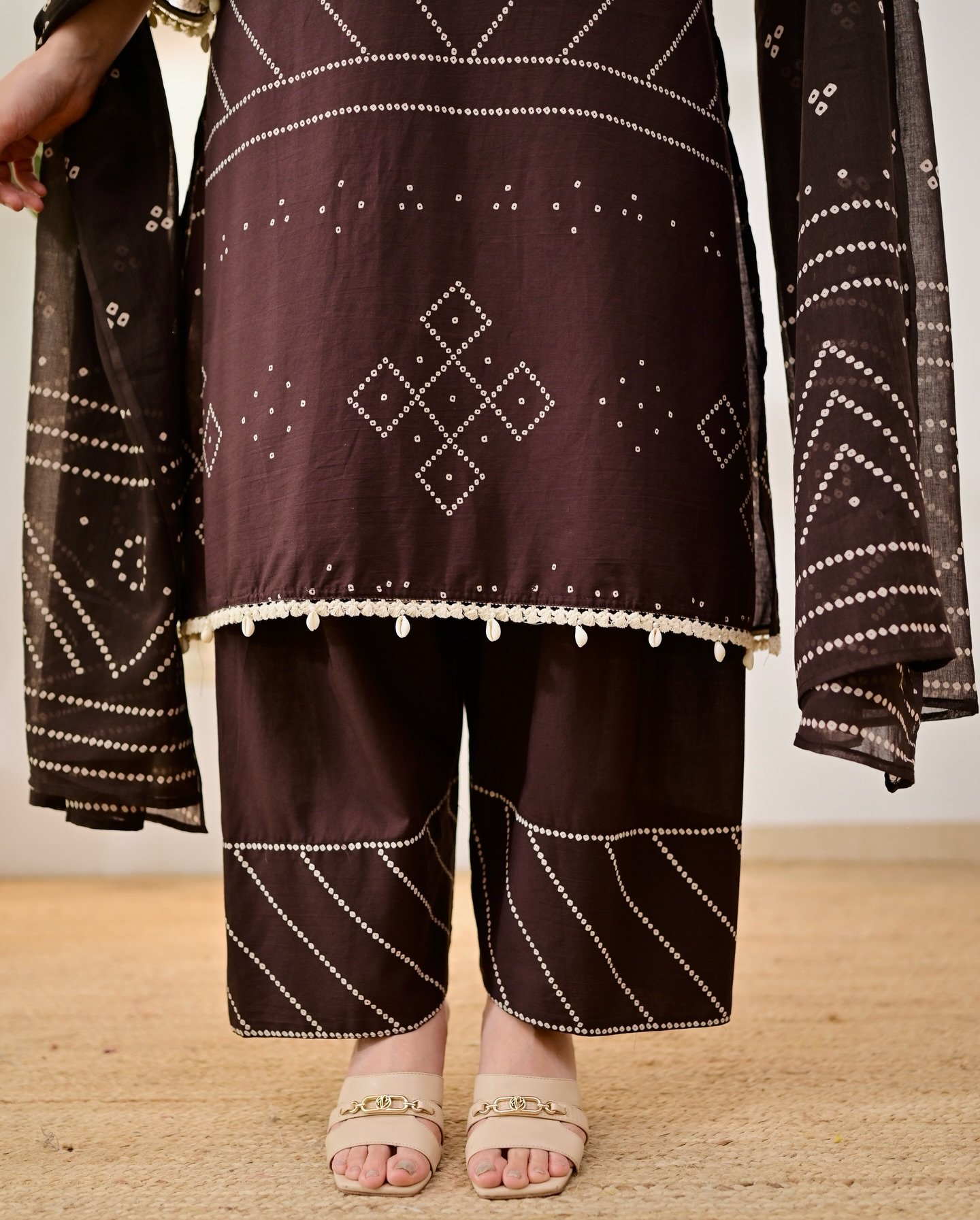 Women's Brown Printed Kurta Set - Image 4
