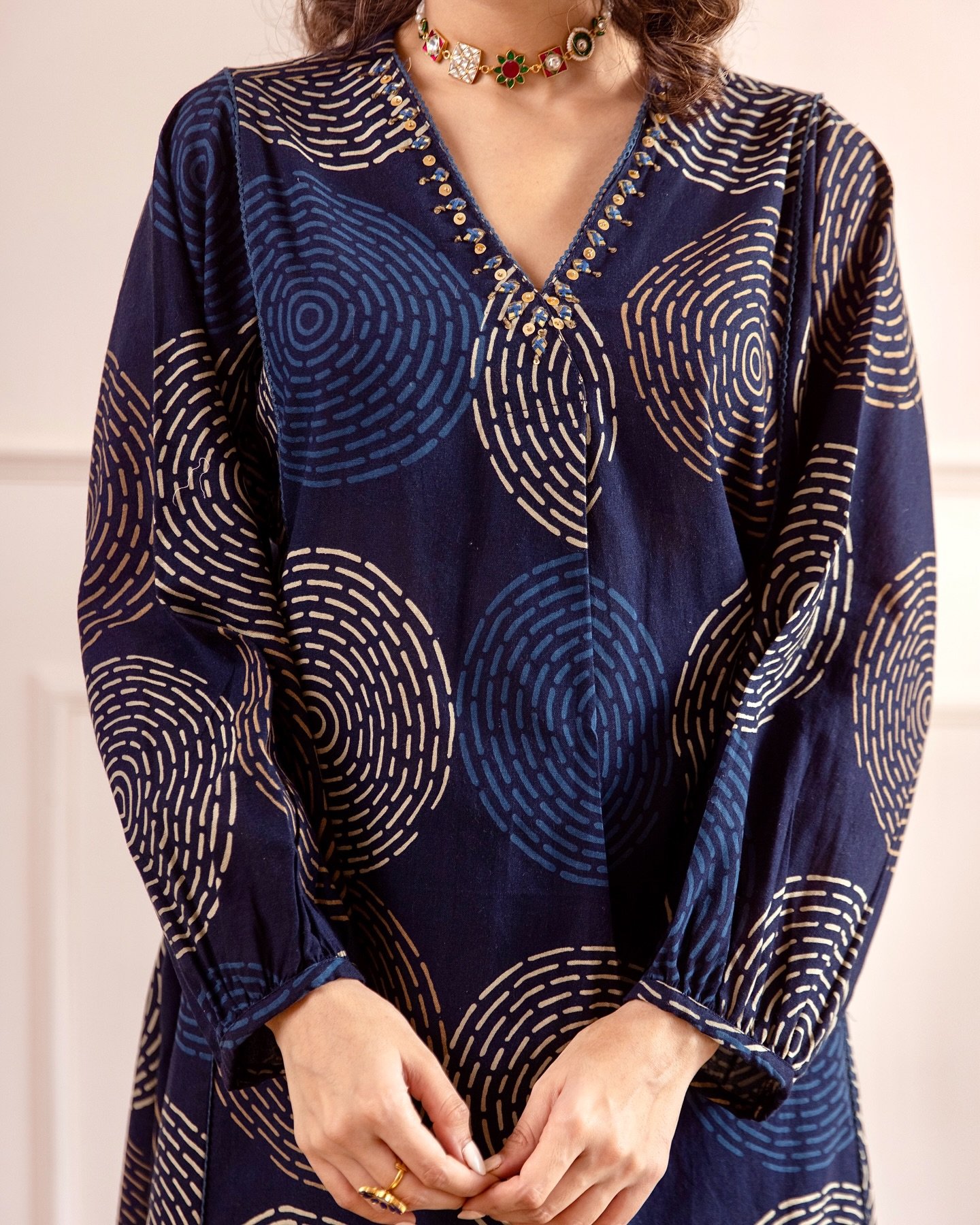 Women's Maroon & Navy Blue Circular Print Kurta Set - Image 6