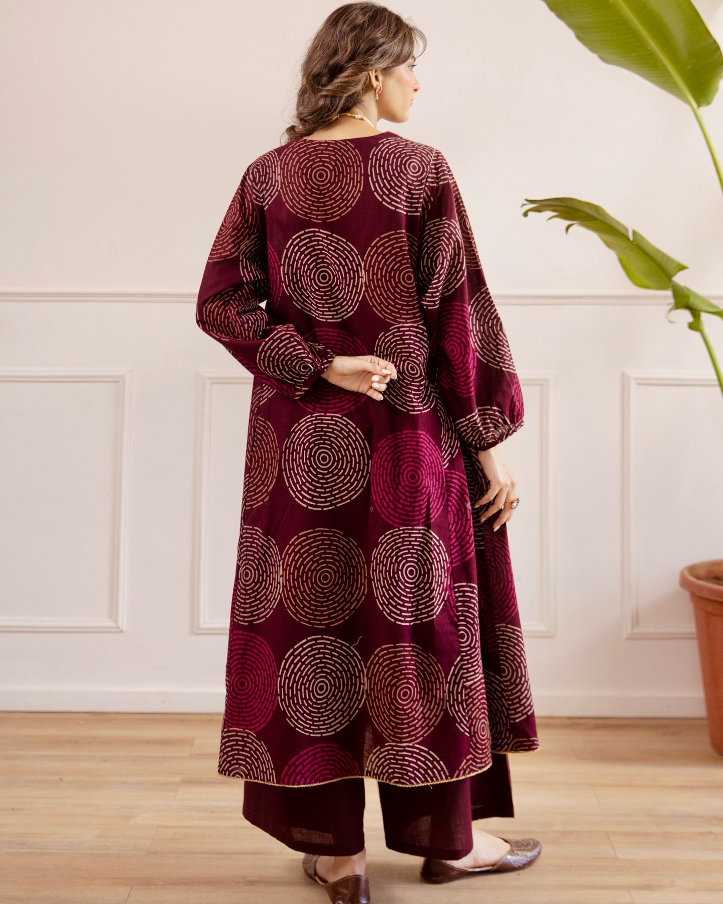 Women's Maroon & Navy Blue Circular Print Kurta Set - Image 7